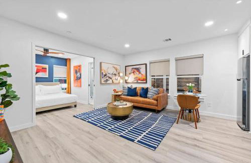 Prime Location - Stylish 1BR Retreat in Bishop Arts - Foto 12