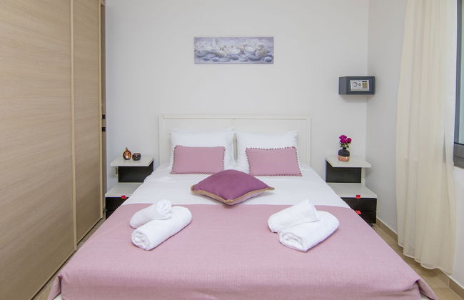 Haraki Villas - Photo 1