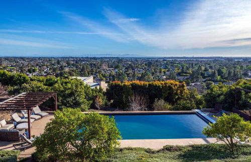 Luxury Home Atop the Hills - Foto 30