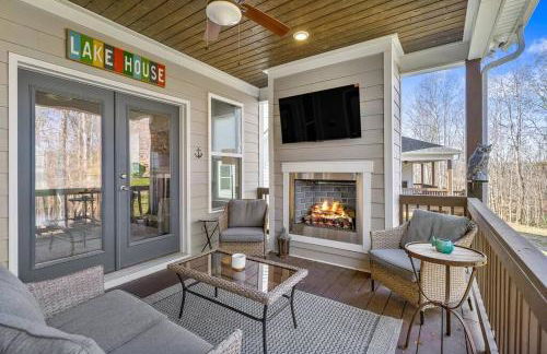 Beautiful Home with Lake and Marina Access, Firepit, Golf Cart Included - Foto 10