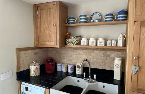 Character 3 Bed Cottage, Close to Waters edge, Parking - Foto 7