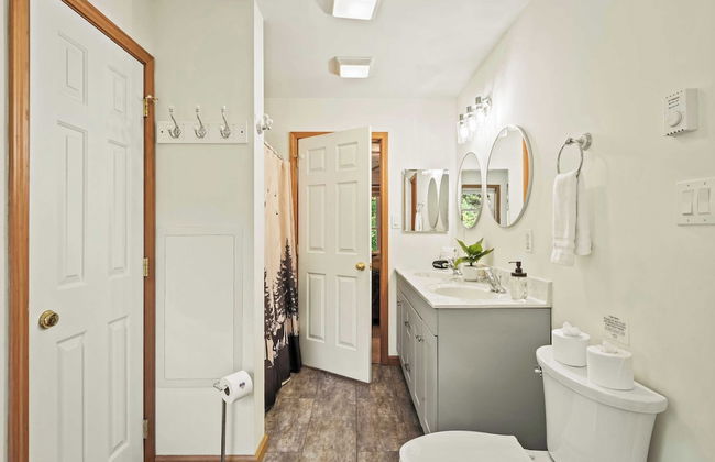 Mews Mountain House by Avantstay Walk to Beach, Hot Tub, Game Room - Foto 30