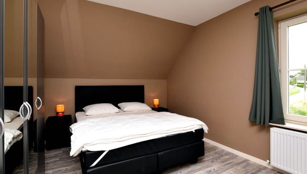 Stylish Holiday Home in Hastiere With Terrace - Foto 3, Zimmer