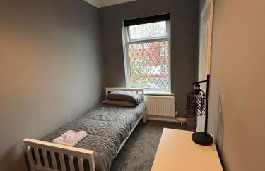 Affordable Luxury 2 Stunning apartment Sunderland close to City centre hospital Crown Works Studio and Nissan - Foto 20