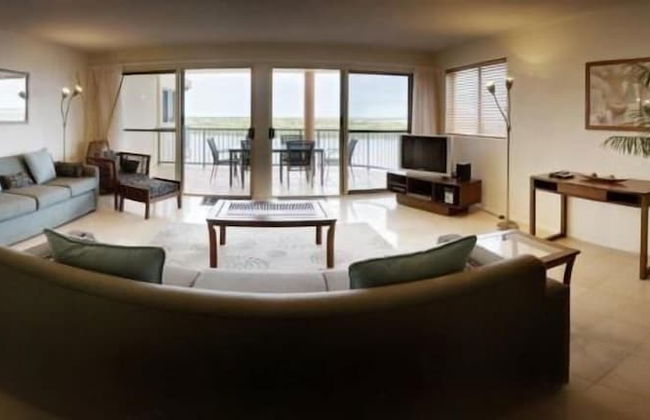 On The River Apartments - Photo 32