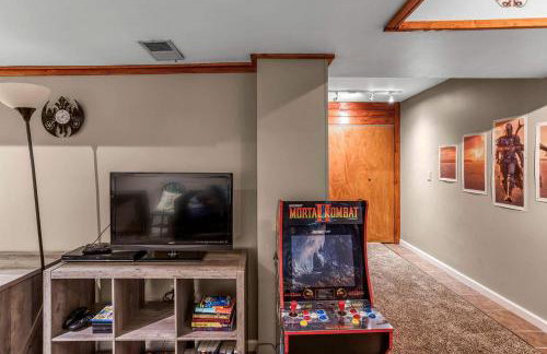 Luxury Lakeside Mountain Escape with Wraparound Deck Near Terra Alta, West Virginia - Foto 46