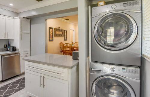 El Portal Vacation Rental about 9 Mi to Miami! - Foto 14