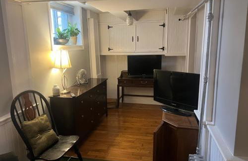 2 Br Victorian Apt 2800 sq ft 2 floors with Full Kitchen 2 baths and Laundry - Foto 11