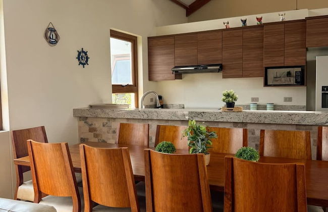 Hop Oasis Hermosa Casa de Playa - Photo 4