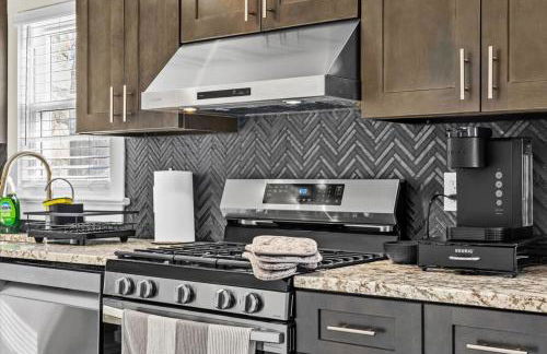 Cozy Farmhouse - Fireplace, Backyard, BBQ, Games - 3 MIN TO CAMELBACK - Foto 5