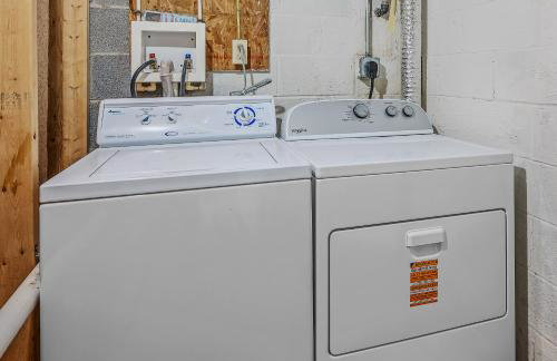 Almost Heaven - Grill, 2 King Beds, Wifi, Deck, Pool Access, Hiking, Wood Stove, Family Friendly - Foto 39