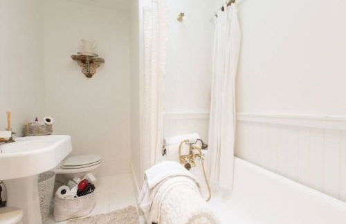 Elegant White Cottage, Venice Beach, California - Foto 30