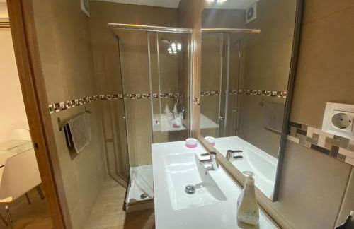 Casa Simba la mejor opción para ver la Warner Bros - Foto 6