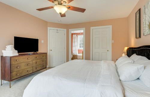 6 Mi to Mt Snow Nature-View Home with Fire Pit! - Foto 16