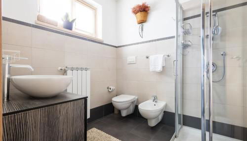 IseoLakeRental - Panorama House - Photo 4, towels, Shower