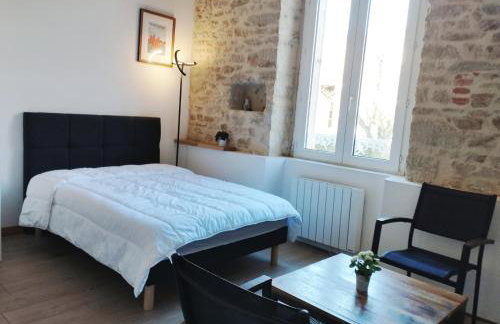 studio moderne les pieds dans l'eau - Photo 11