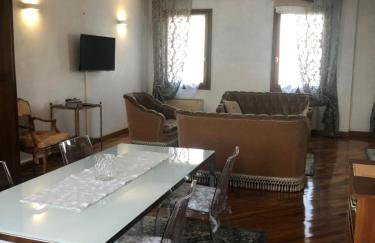 Villa Trevisi - APARTMENT-free parking-electric car station - Foto 25
