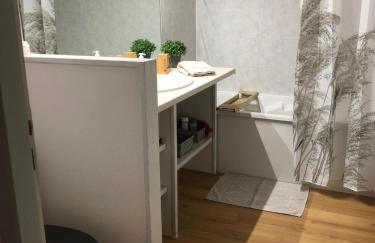 Appartement BELLO , ruelle au cœur de ville, arrivée en autonomie - Foto 4