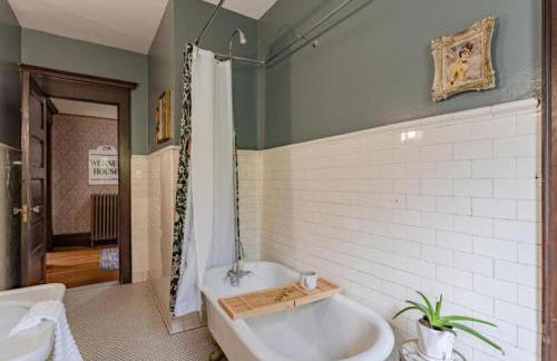 Akrons Werner House Historic 4 Bedroom Luxury - Foto 39