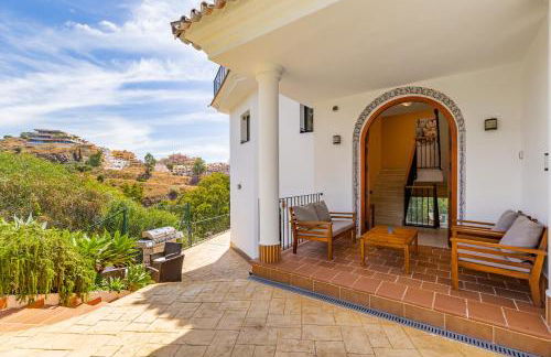 Tranquil 2 bed villa with private pool + sea view! - Foto 18
