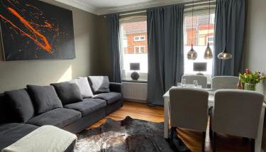 Altbaucharme Deluxe mit Balkon - Foto 3