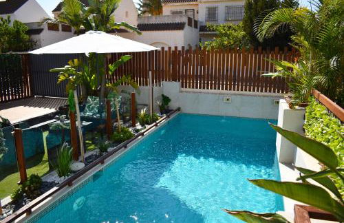 APART TURISTICOS MARINE REST LA MANGA MAR MENOR piscinas privadas - Foto 15