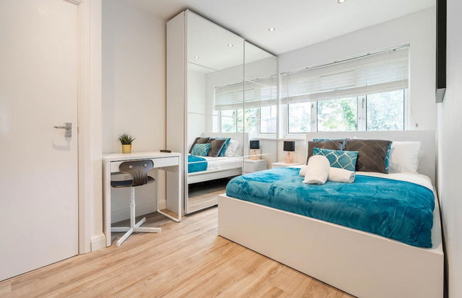 Four Bedroom House With Garden and Parking in West Midlands - Foto 4