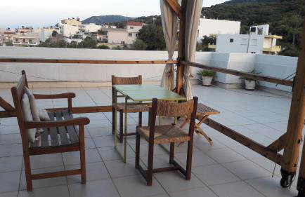 Little Penthouse with Open Terrace - Photo 10