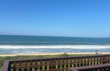 Apartamento Frente Mar, Churrasqueira, Piscina, Jacuzzi, 20 Minutos do Beto Carrero - Foto 30