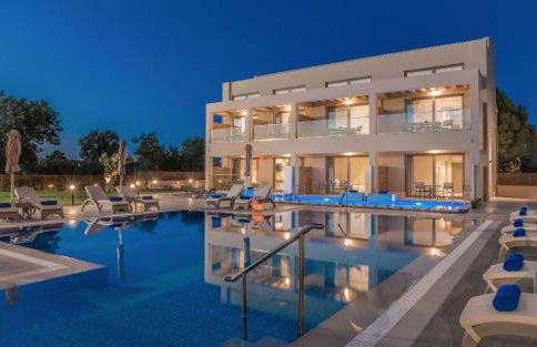 Mystique Luxury Suites & Maisonettes - Photo 1