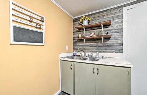 Quaint Frederic Home Ski, Boat and Hike Nearby - Foto 10