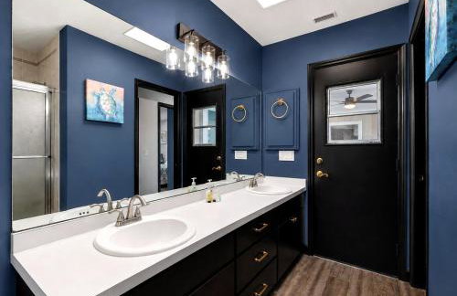 Spacious Golf Course Home with Pool Sleep 12 - Foto 15