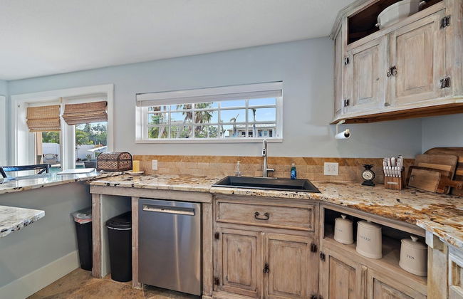 Decked Out On Marbury 4 Bedroom Home by RedAwning - Photo 18