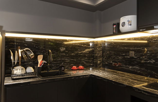 Kin Wander Tan Binh, The Mountain - Photo 21