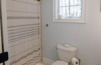 The Athena Hideaway - hottub, firepit, lake & racetrack - Foto 37