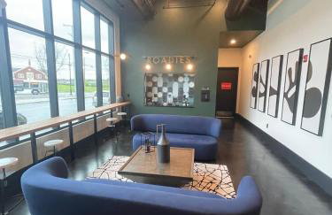 Muse- Morgan Wallen Speakeasy and Giant Balcony - Foto 19