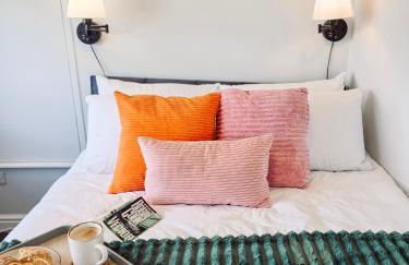 Luxury Sea View Retreat with Hot Tub Sleeps 8 - Foto 29