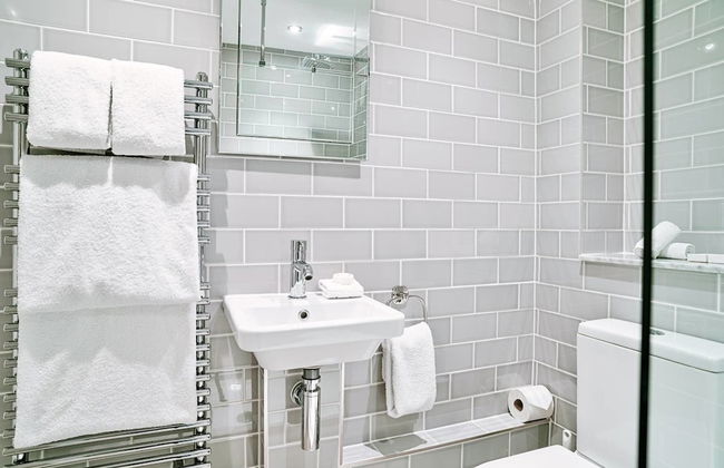 JOIVY Luxury George Street Apartments: Edinburgh Suite - Photo 17