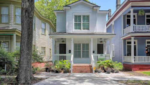 Renovated Dog Friendly Duplex Near Food & Fun Fully Fenced Yard and Private Parking - Foto 4