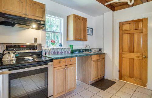 Less Than 1 Mi to Beaches Home with Deck in Oak Bluffs - Foto 7