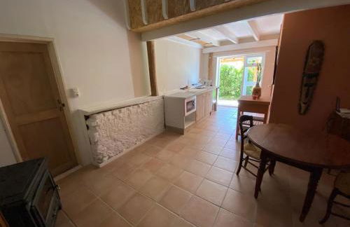 Relax in this privately located farmhouse - Foto 23