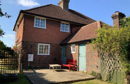 Country cottage overlooking fields with garden room - Foto 46