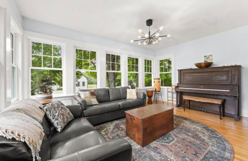 Sugar Maple Farm near Acadia - 5 Bedrooms, 5 Beds with FirePit and Large Deck - Foto 23