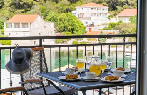 Corallium - Photo 28