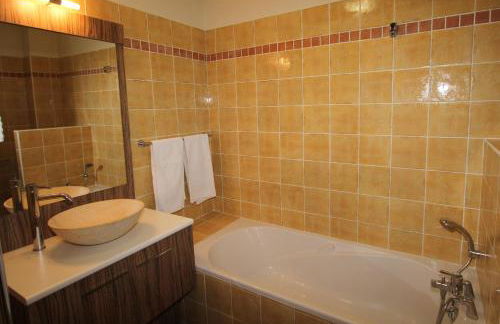 Callian - Très belles Villas, 3 chambres et piscine privée - Foto 4