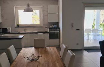 Villa con piscina - Foto 48