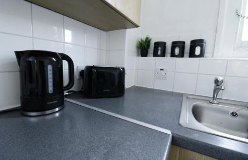 d-Entire 2-Bedroom Apartment in the bustling City Centre WIFI TRAIN & BUS STATION - Foto 16