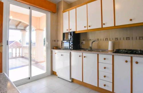 The three bedrooms Casa Barta - 300m from the beach with a beatiful see view from the terrace and private parking - Photo 11