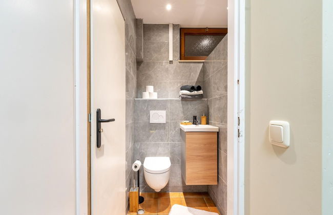 Luxury Apartment in Schin op Geul with Hot Tub & Sauna - Photo 24