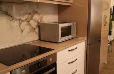 SUNNY HOLIDAYS APARTMENT - Photo 11